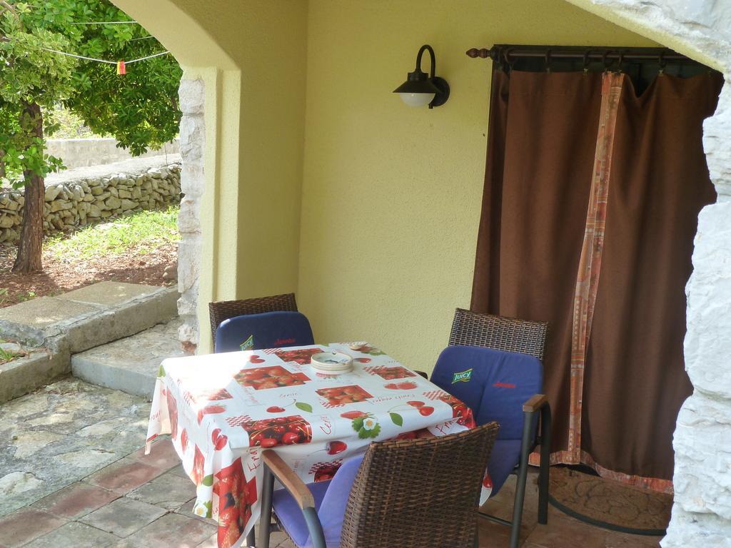 Apartment Nada Veli Losinj Bagian luar foto
