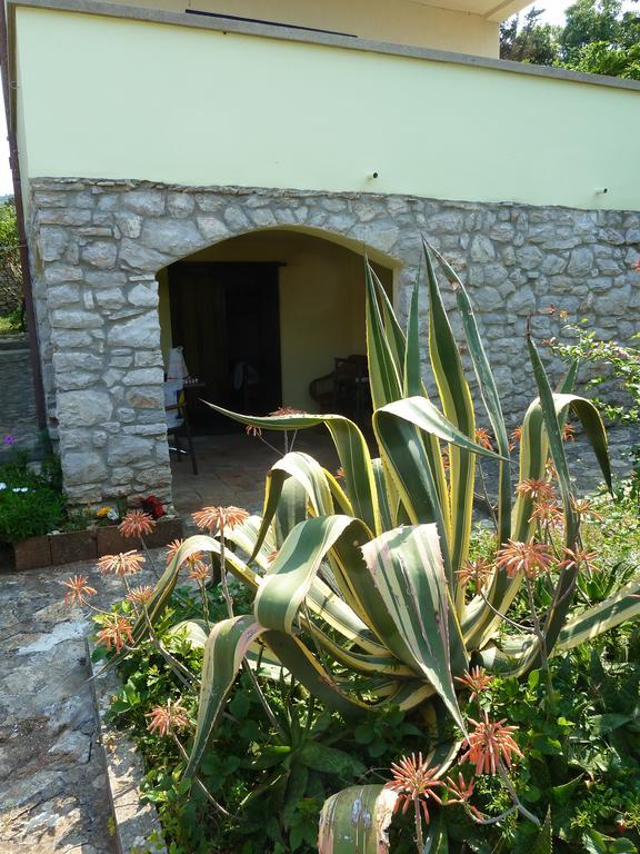 Apartment Nada Veli Losinj Bagian luar foto