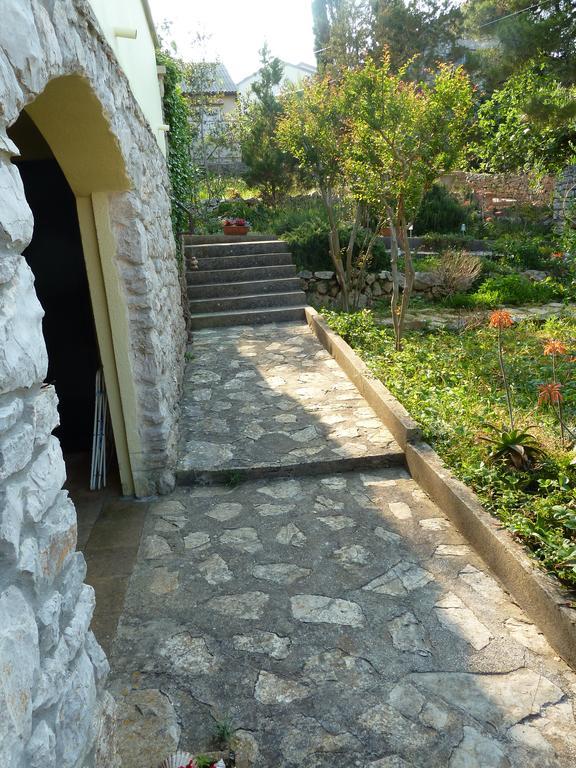 Apartment Nada Veli Losinj Bagian luar foto